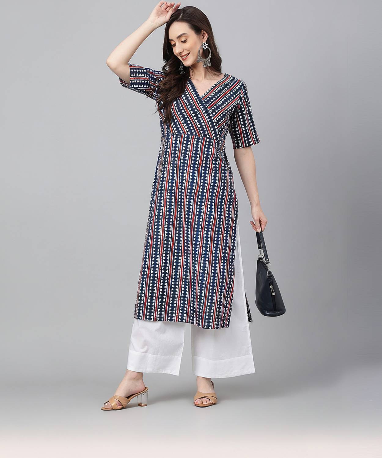 HouseOfCommon Women Striped Straight Kurta