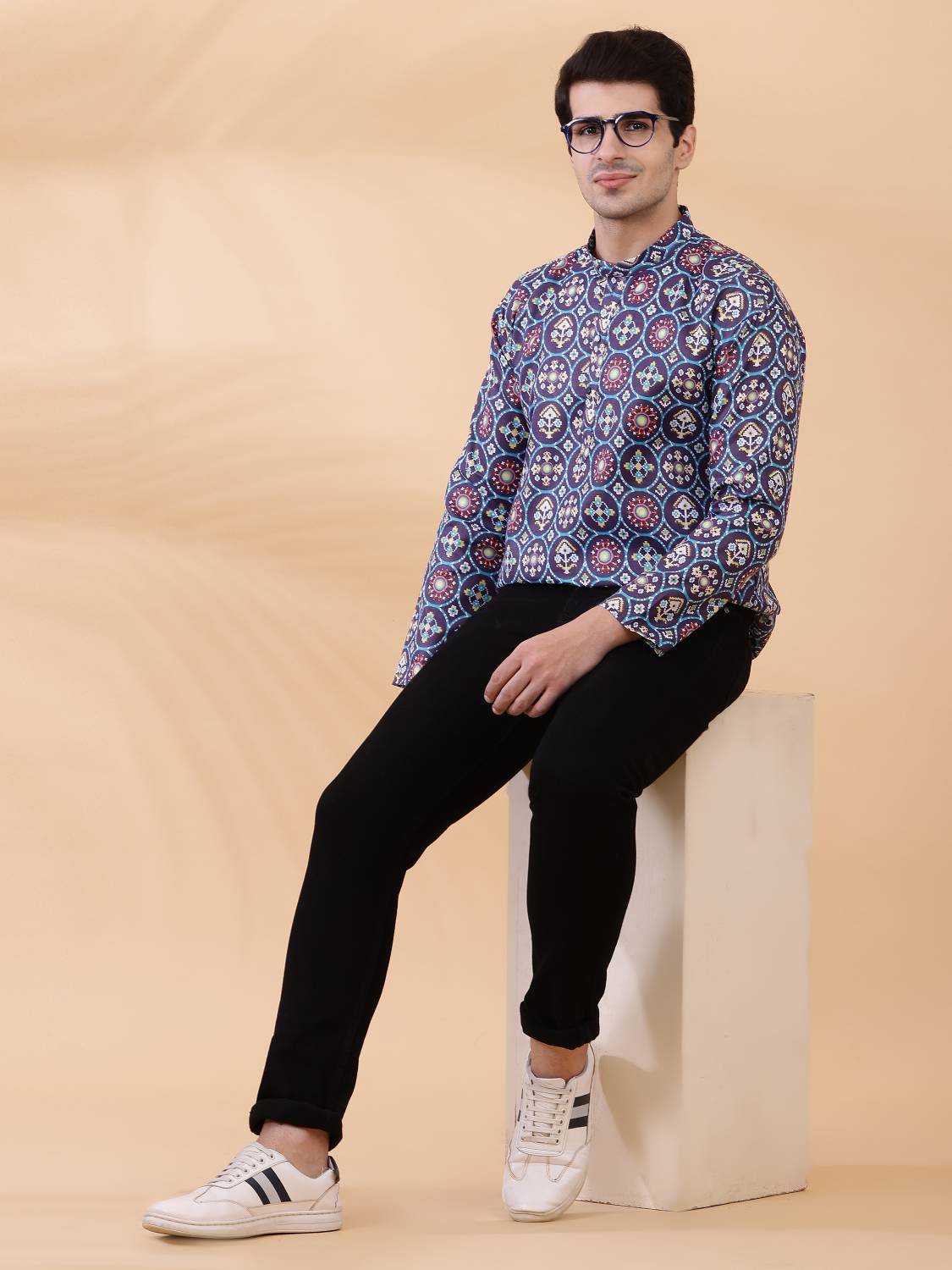 CHIRASVI Men Printed Straight Kurta