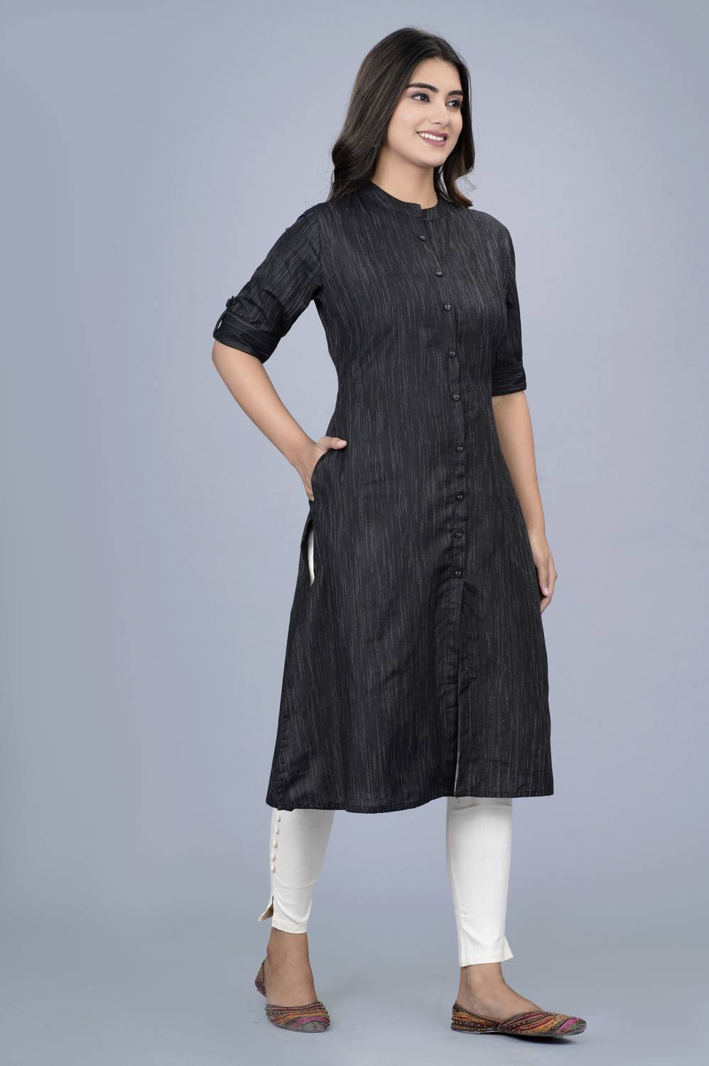 heartloom Women Solid Cotton Blend A-line Kurta (Black, White)