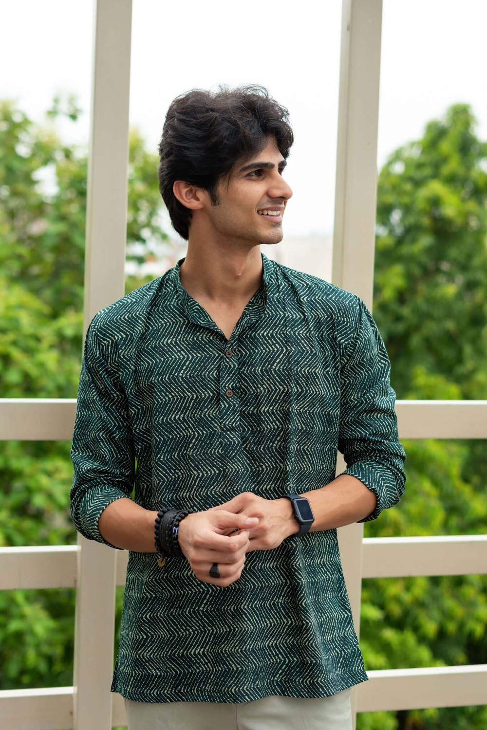 Image of shreeravitex Men Self Design Straight Kurta