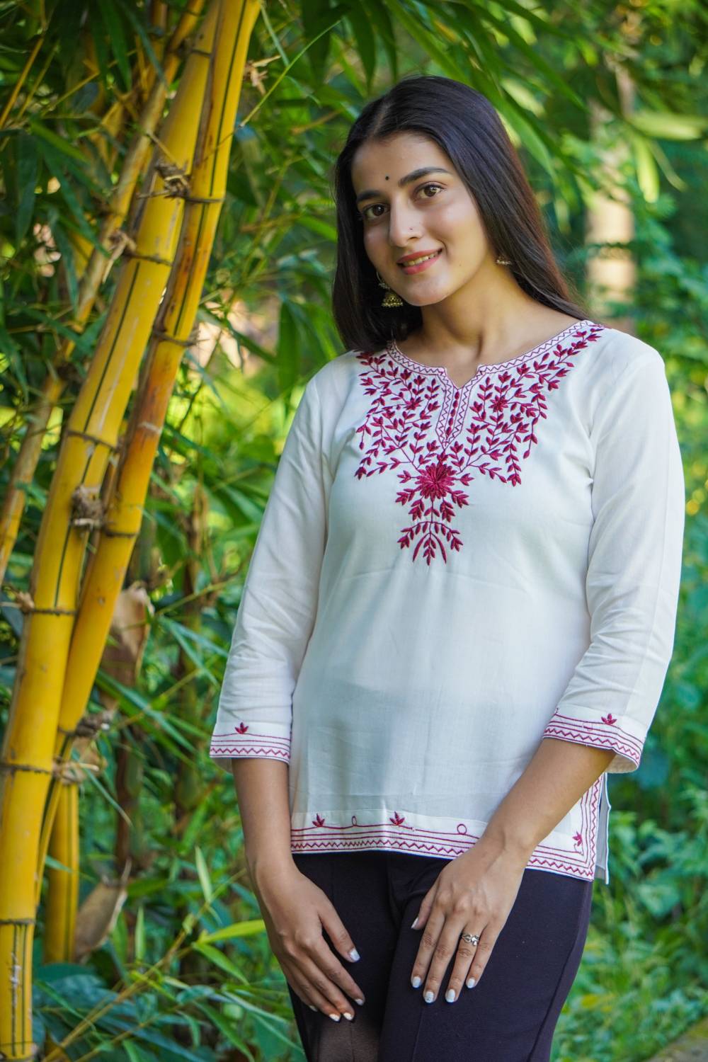 Bahe Kuritz Women Embroidered Straight Kurta