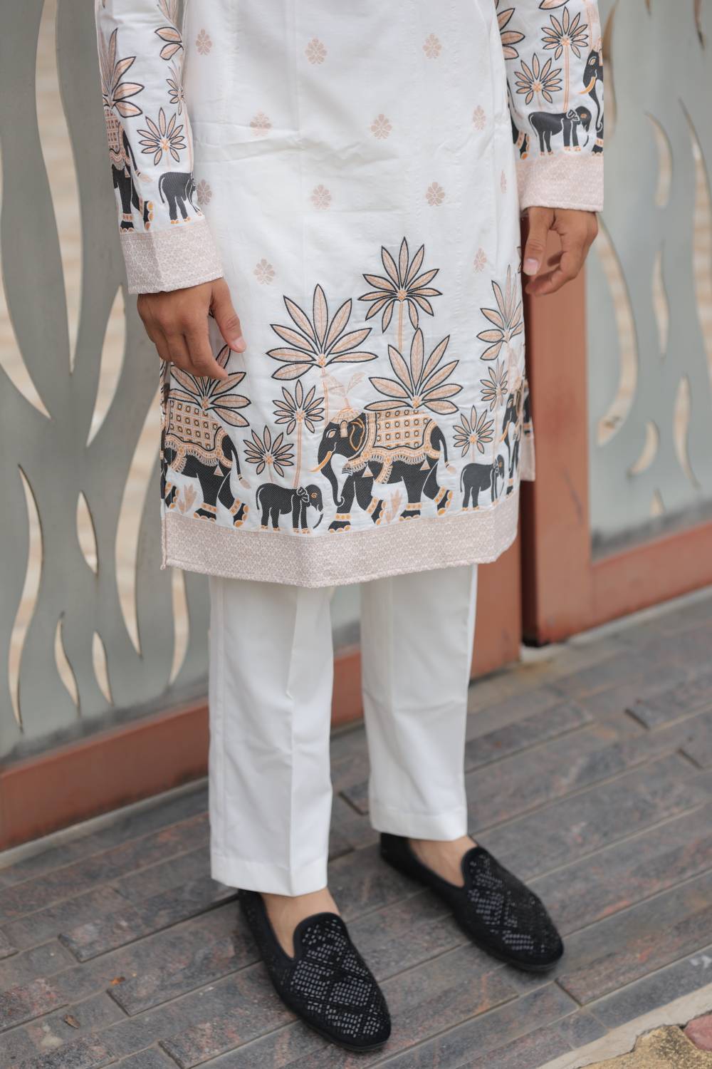 HOUSE OF SANSKRUTI Men Straight Kurta - Image 5