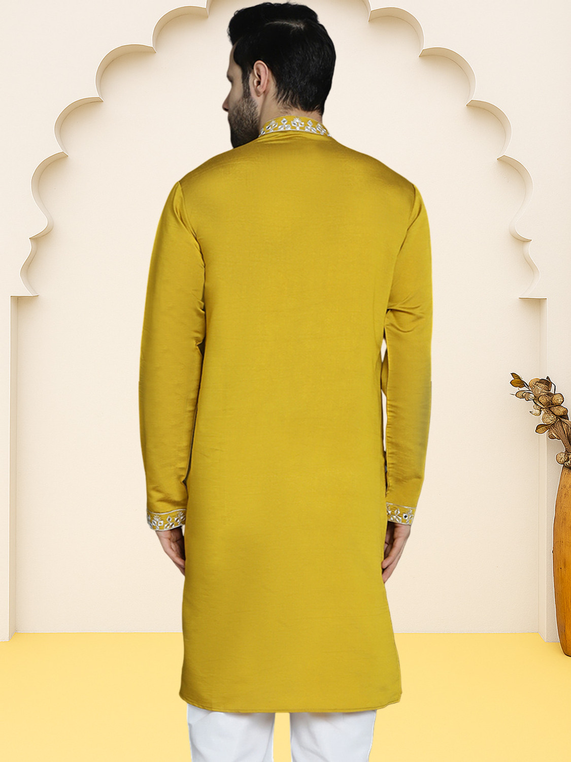Image of Jompers Men Embroidered Straight Kurta