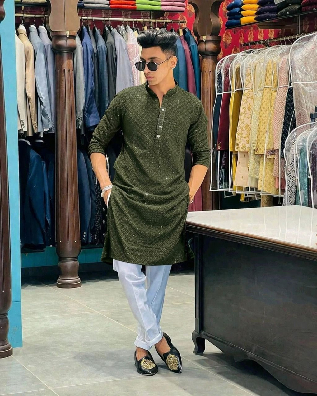 Image of TRIGUNA Men Embroidered Straight Kurta