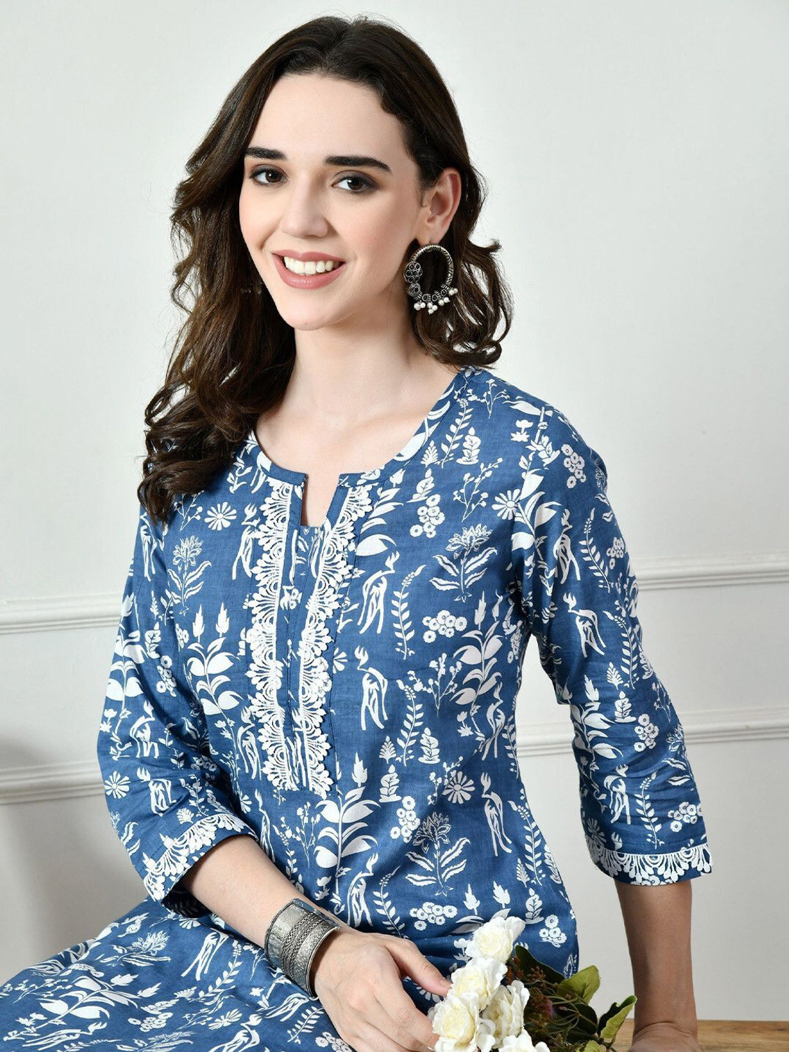 Image of Kairab Women Printed Straight Kurta
