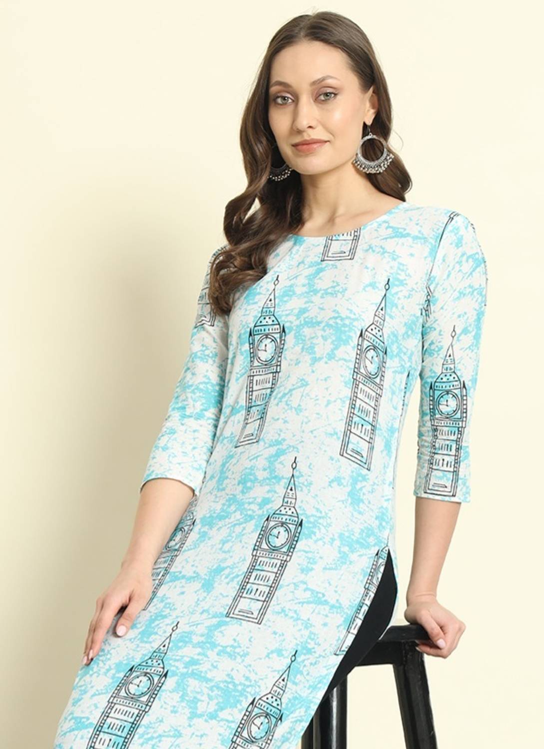 Surhi Women Printed Pure Cotton Straight Kurta (Blue)