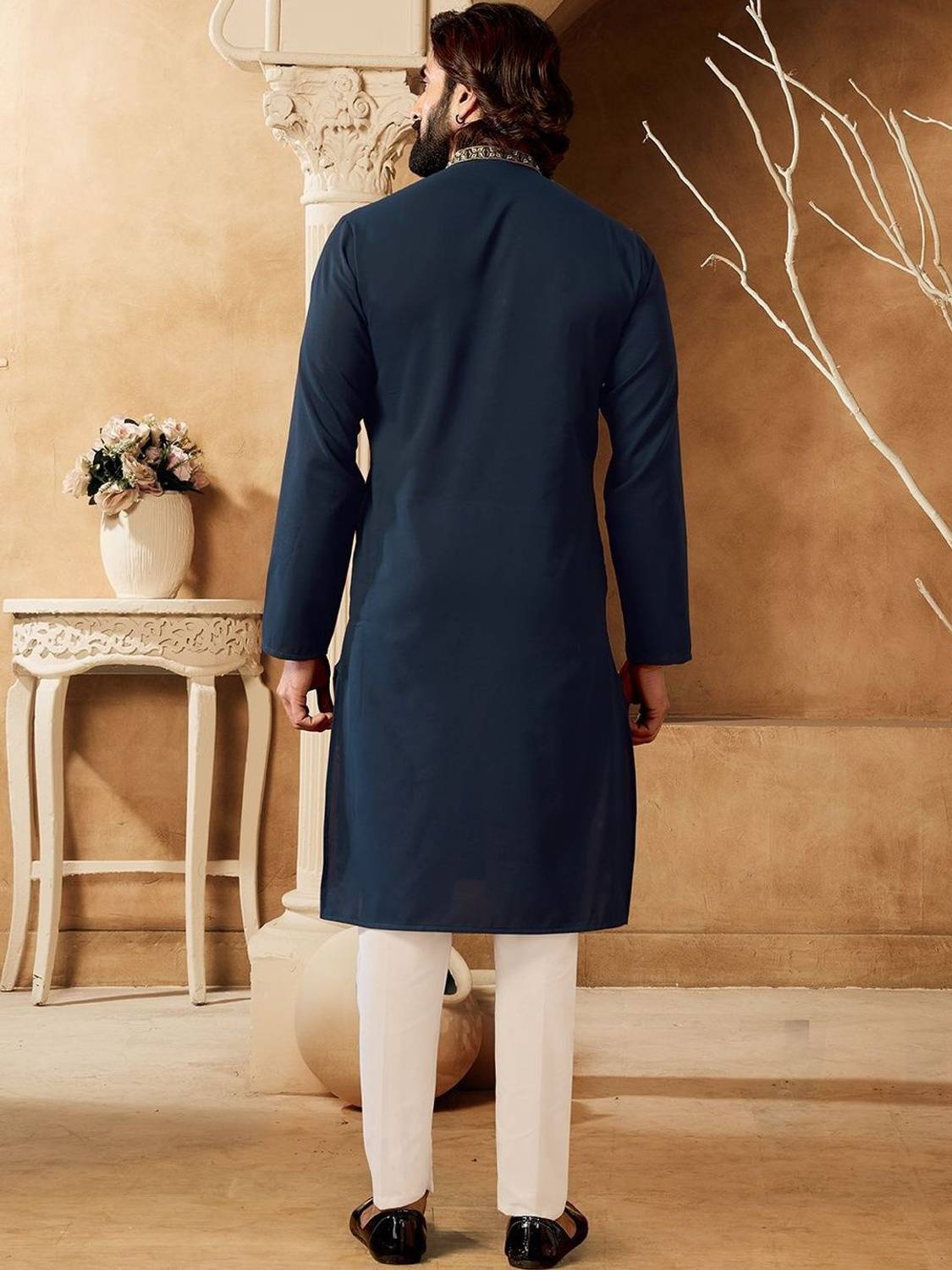 House of Pataudi Men Embroidered A-line Kurta - Image 2