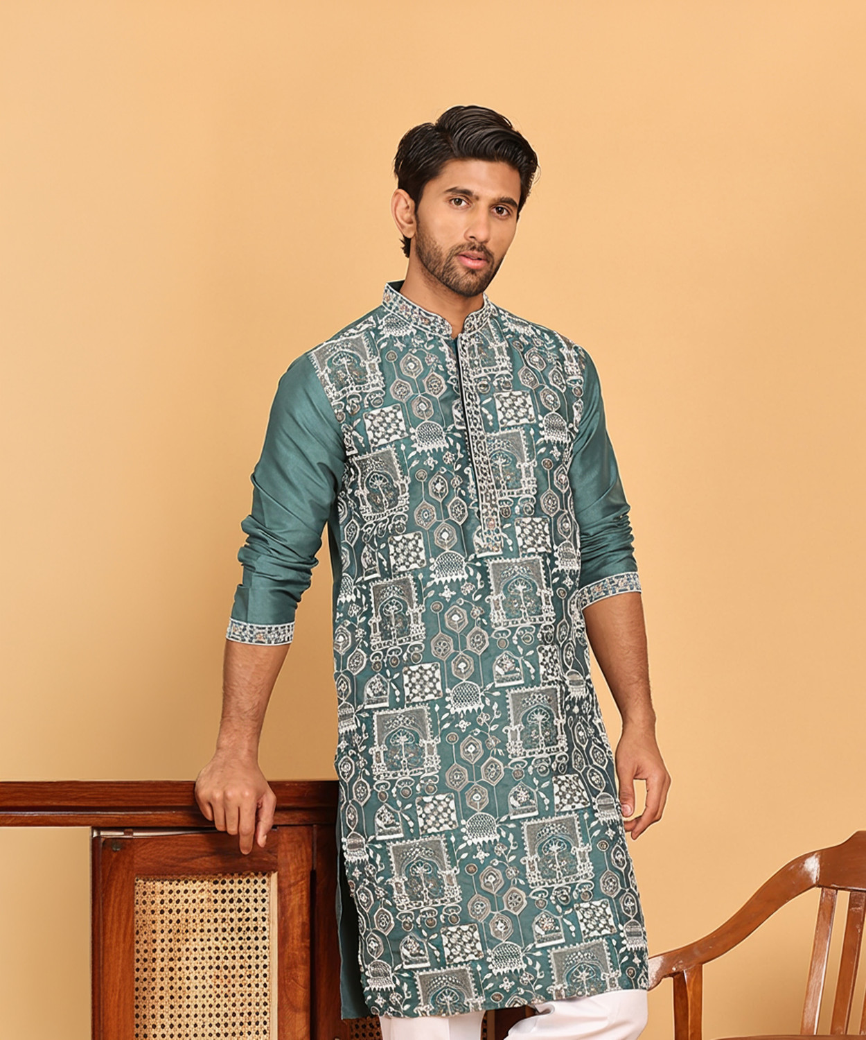 Image of Jompers Men Embroidered Straight Kurta