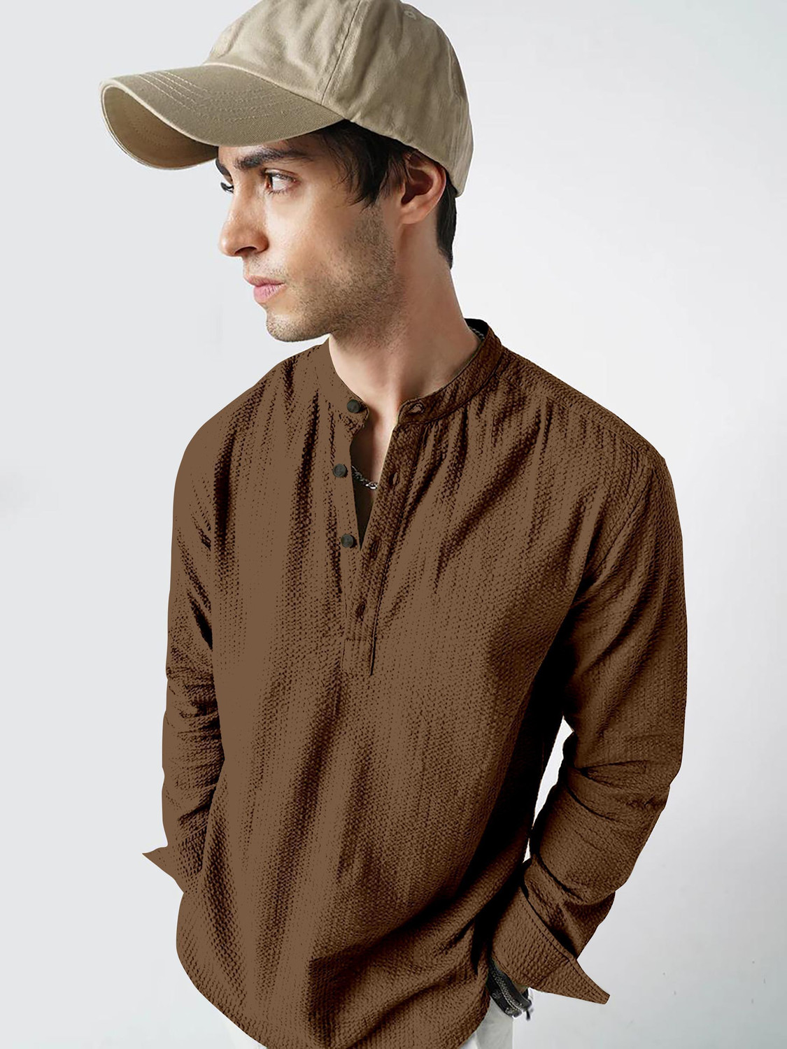 Image of COMBRAIDED Men Solid Straight Kurta