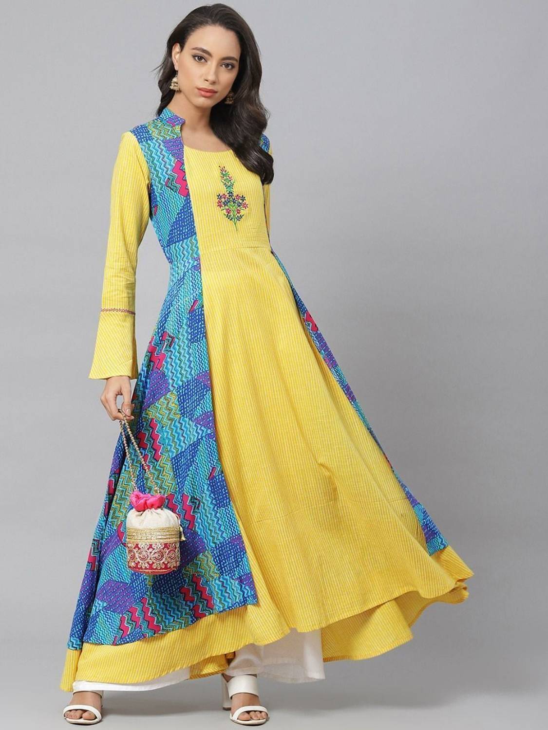 AKIKO Women Embroidered Anarkali Kurta