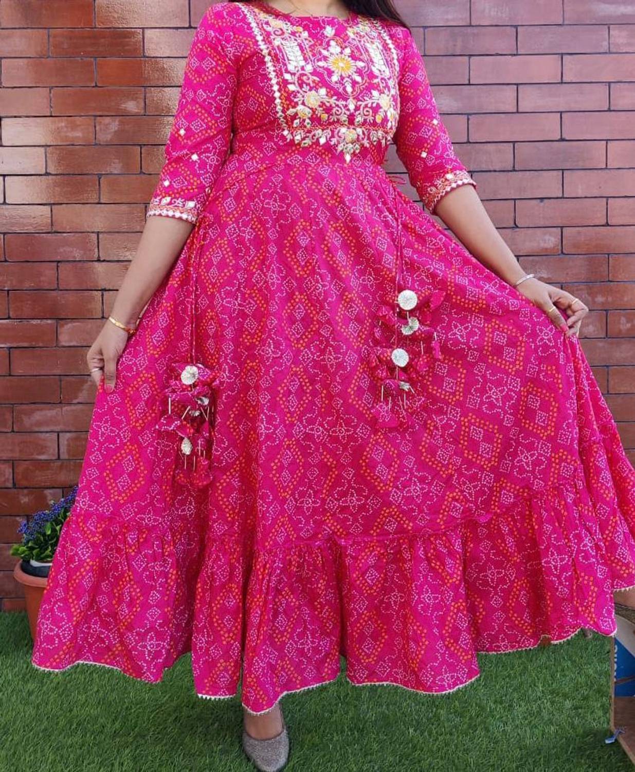Danilo Women Embroidered Pure Cotton Flared Kurta (Pink)