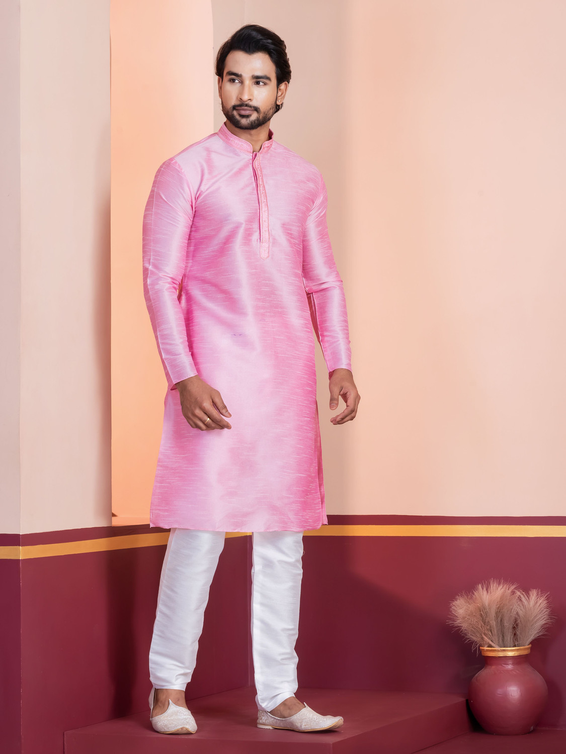 Image of DEVOILER Men Solid Straight Kurta
