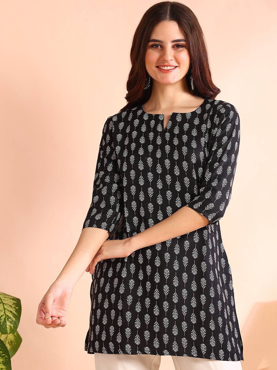 V And V Shop Women Floral Print Viscose Rayon A-line Kurta (Black