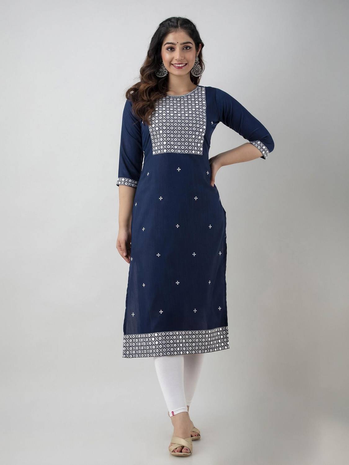 Kriska Women Embroidered Straight Kurta