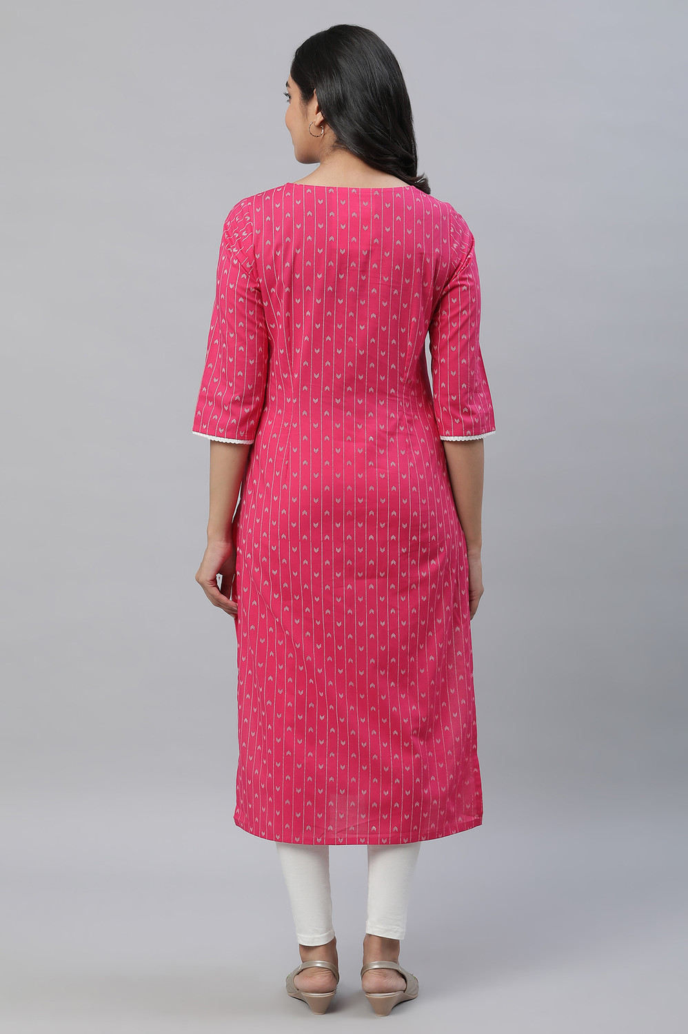 Image of Aurelia Women Geometric Print Straight Kurta