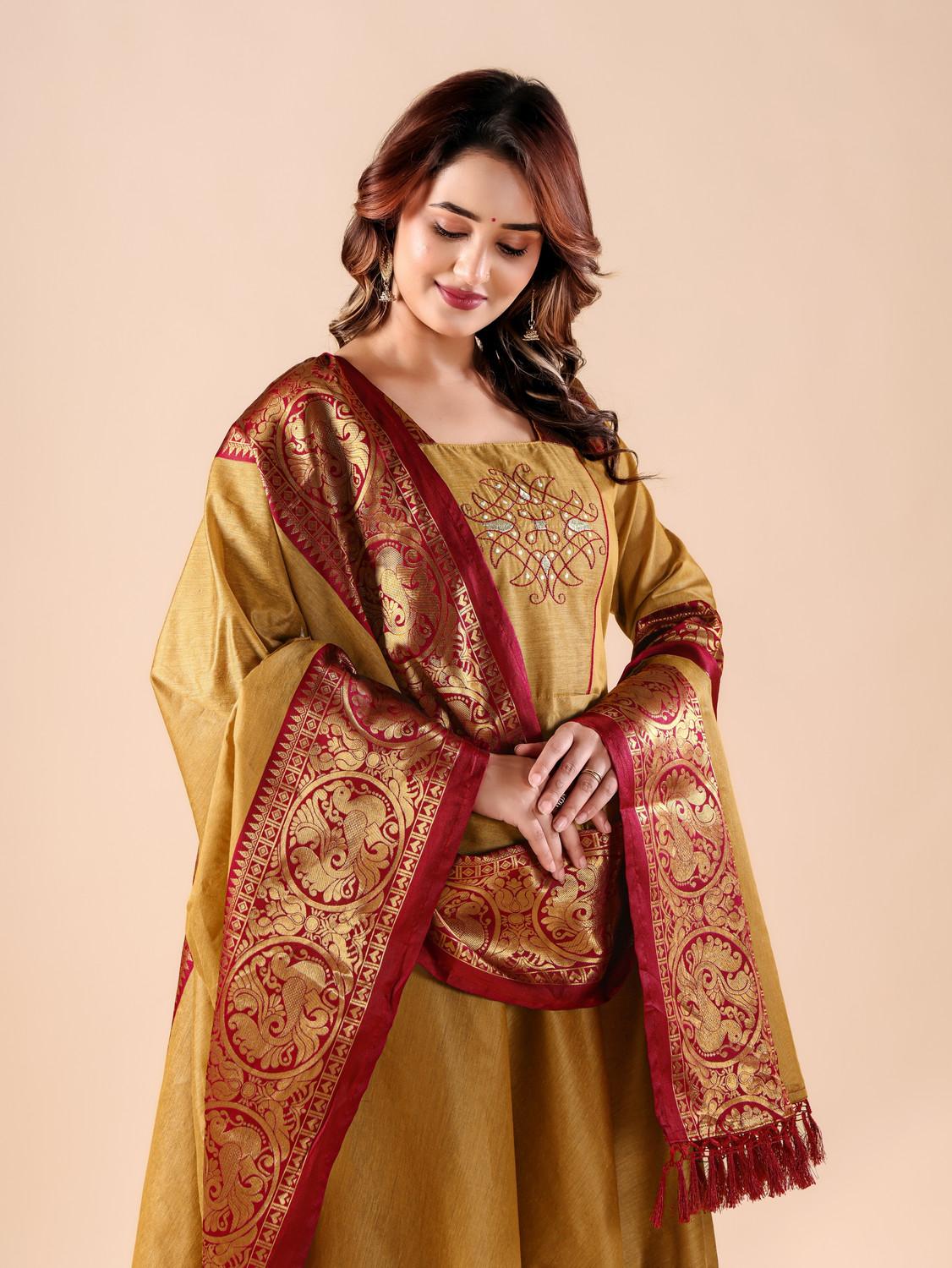 Image of satyamfab Women Woven Design Anarkali Kurta