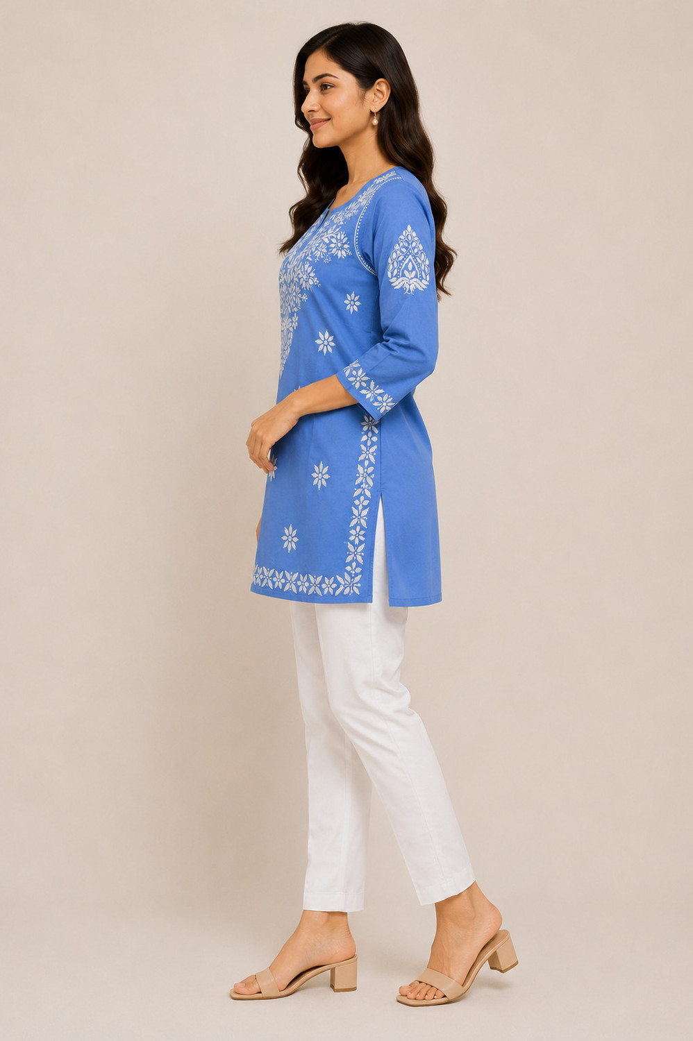 Image of Harshi Women Chikan Embroidery Straight Kurta