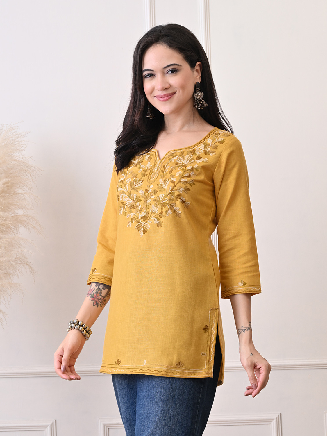 Image of Akshatani Women Embroidered Straight Kurta