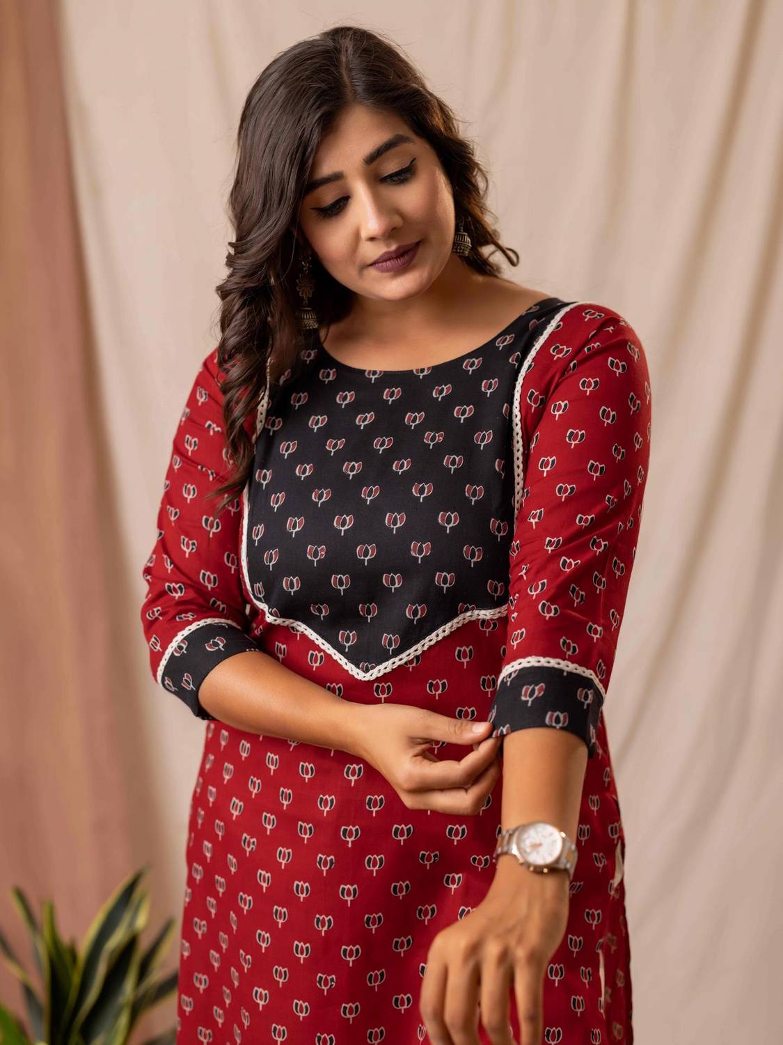 Amthi Women Printed Straight Kurta