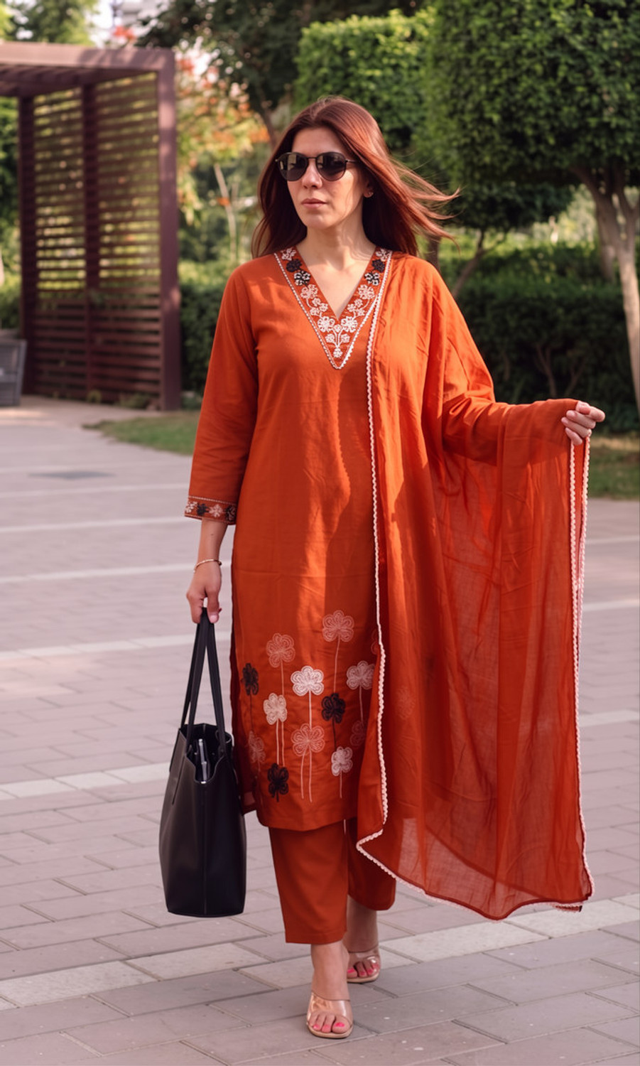 Image of Kiana House Of Fashion Women Embroidered Straight Kurta