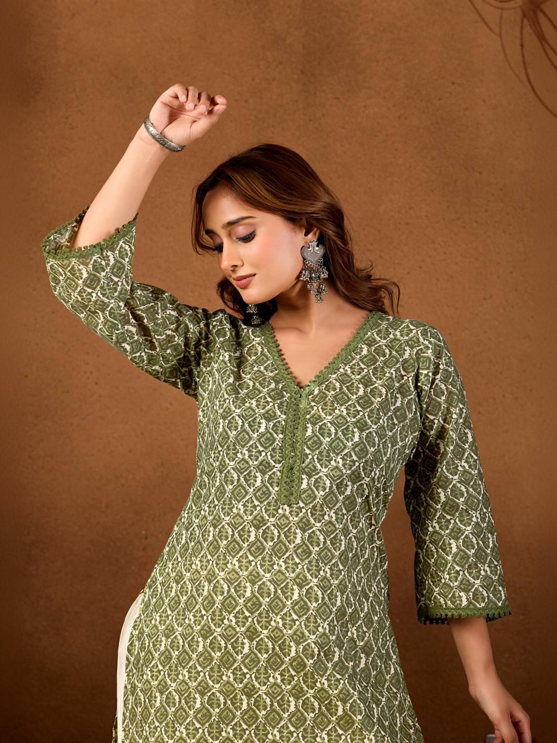 Aakasya Women Printed Straight Kurta