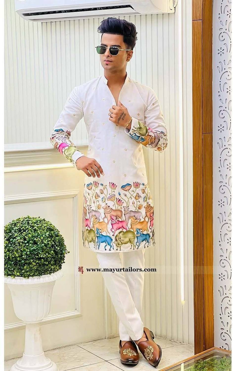 GRATITUDE Men Embroidered Straight Kurta - Image 4