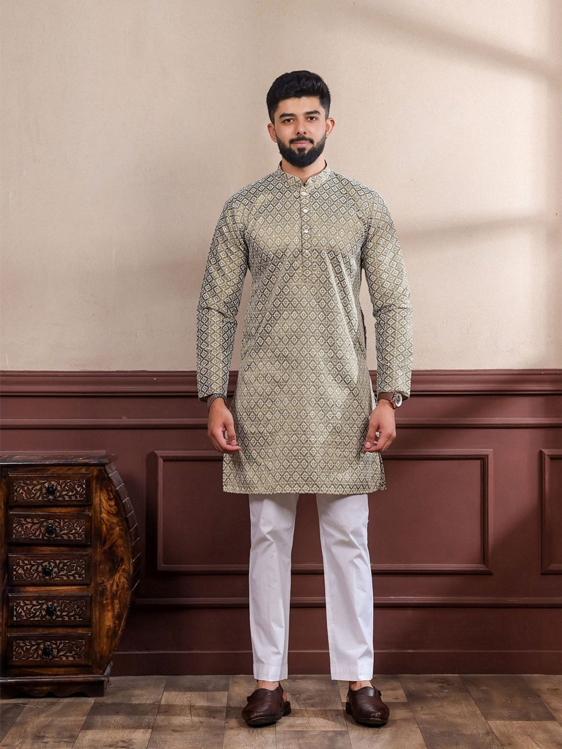 Image of OMICRON FAB Men Chikan Embroidery Straight Kurta