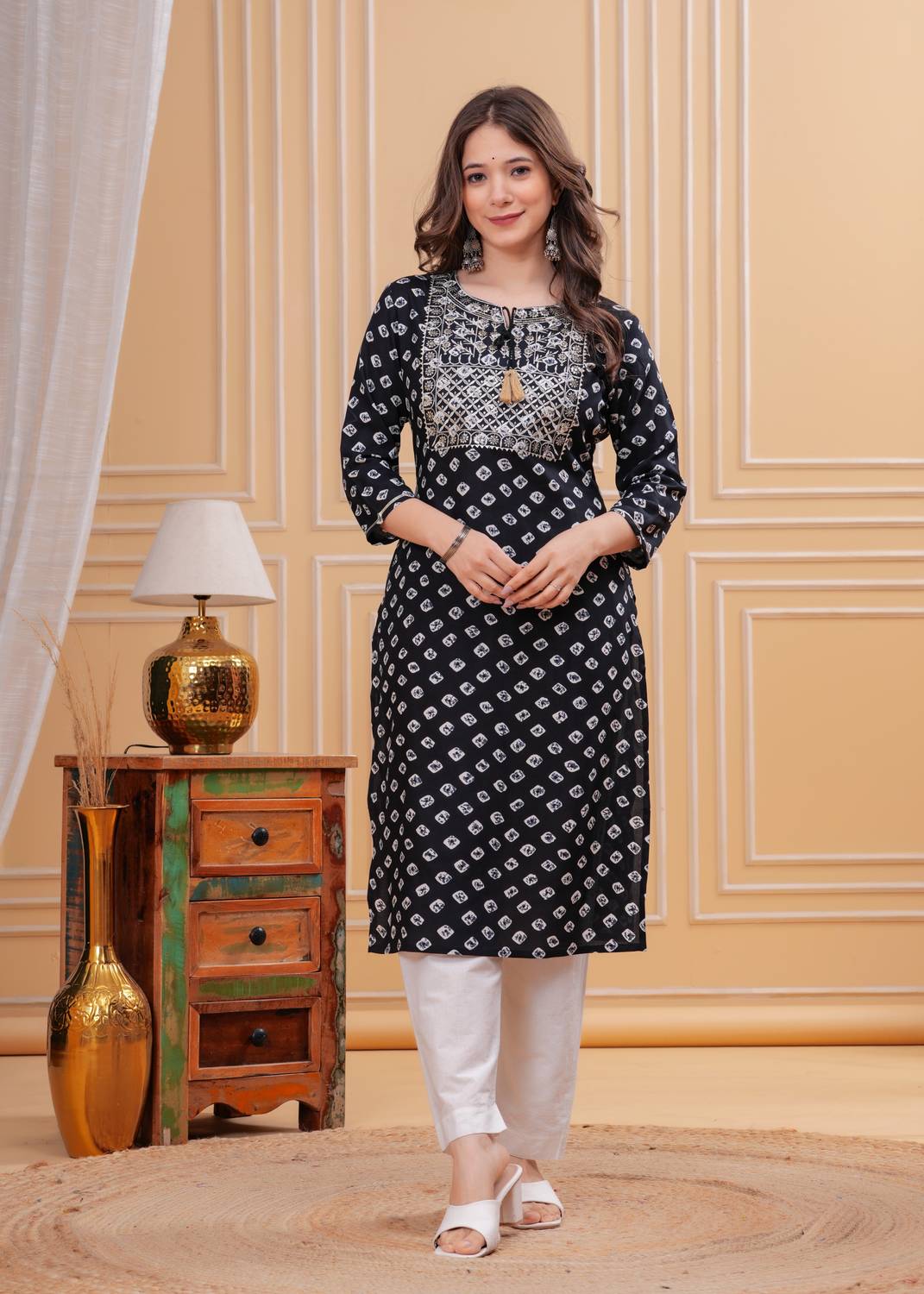 Deepyog Women Printed Viscose Rayon Straight Kurta (Black)