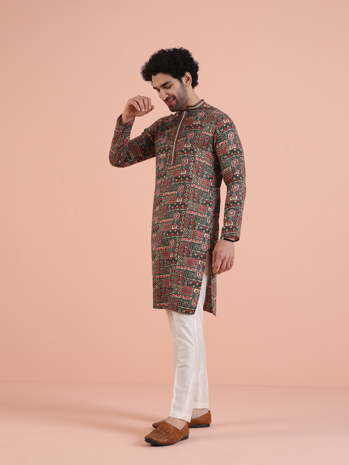 Image of Kisah Printed Silk Blend Straight Kurta for Men (Multicolor)