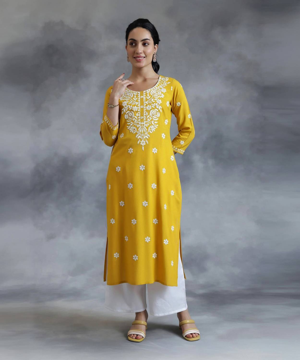 PRITITEX Women Embroidered Cotton Blend Straight Kurta (Yellow)
