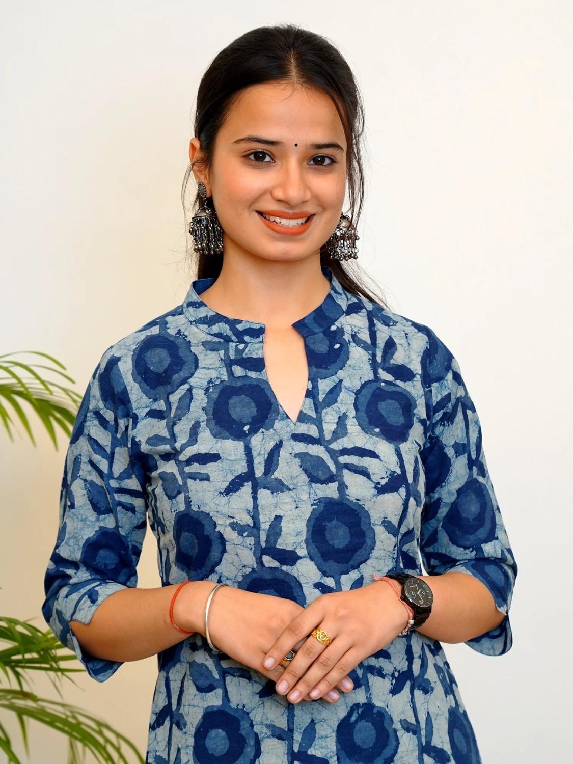 Image of SILKSUTRA Women Printed Straight Kurta