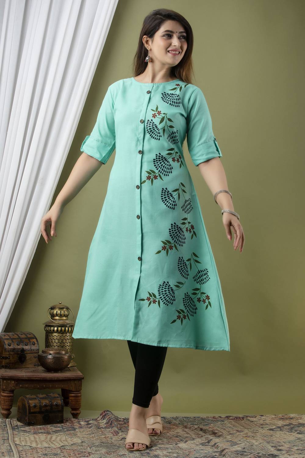 Zivapez Women Floral Print Pure Cotton Frontslit Kurta (Green)
