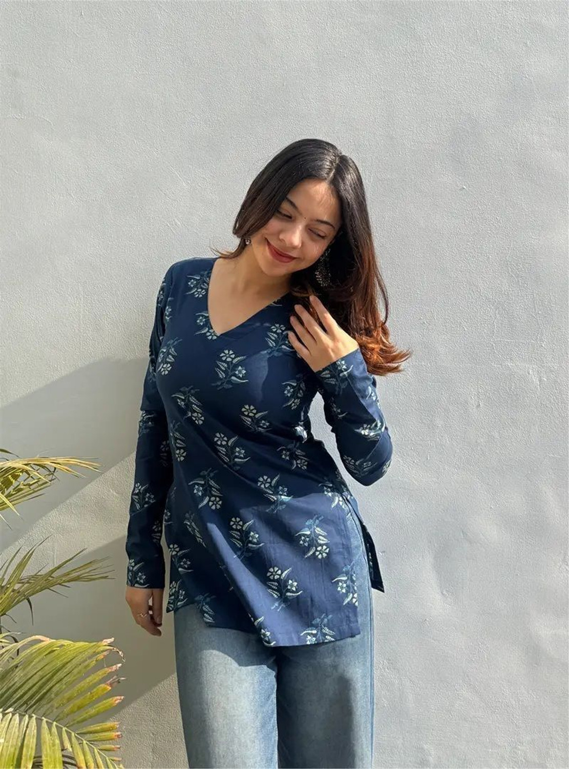 Image of BQWOMEN Women Printed Straight Kurta