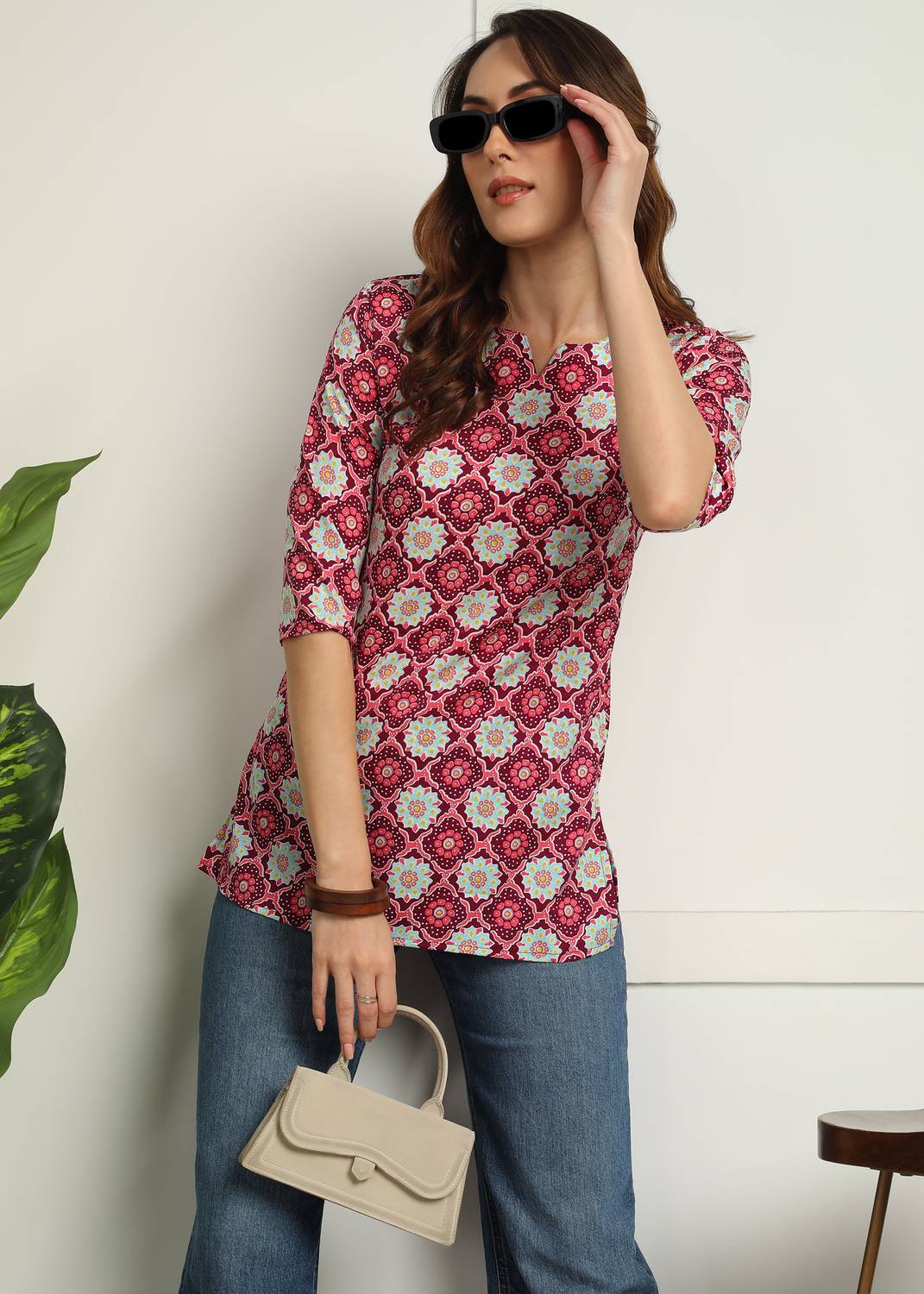 AARAGANA Women Printed Straight Kurta