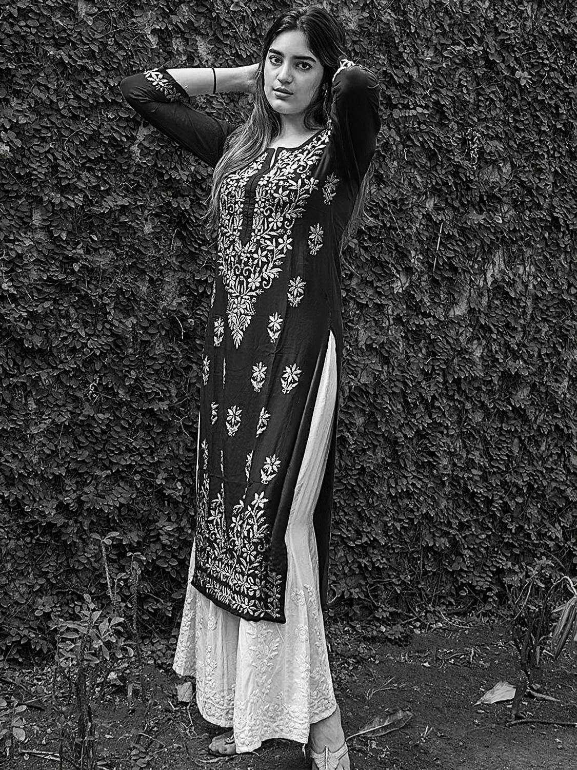 BEAUTYBEATS Women Chikan Embroidery Straight Kurta