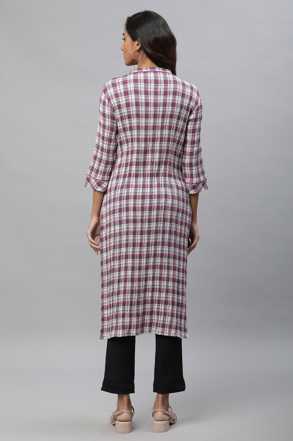 Image of Aurelia Women Checkered Straight Kurta