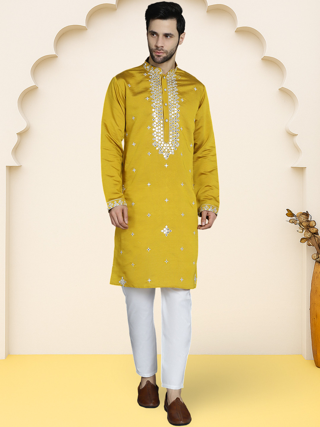 Image of Jompers Men Embroidered Straight Kurta
