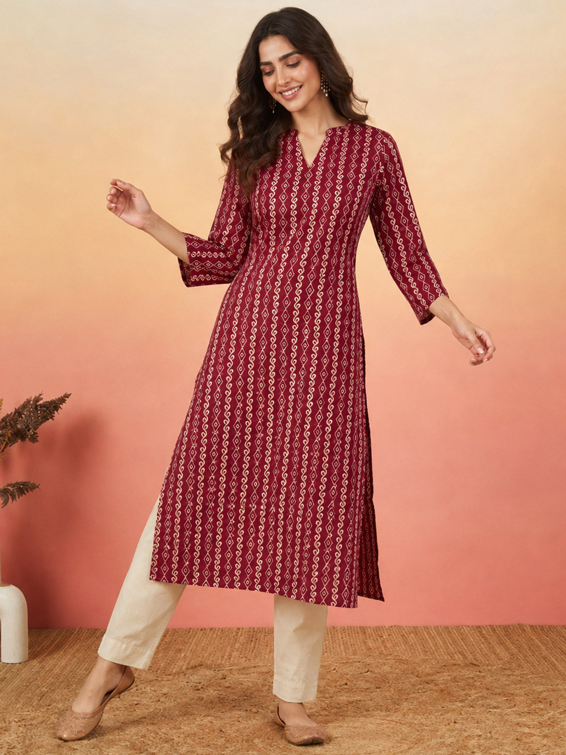 Image of Janasya Women Geometric Print Straight Kurta