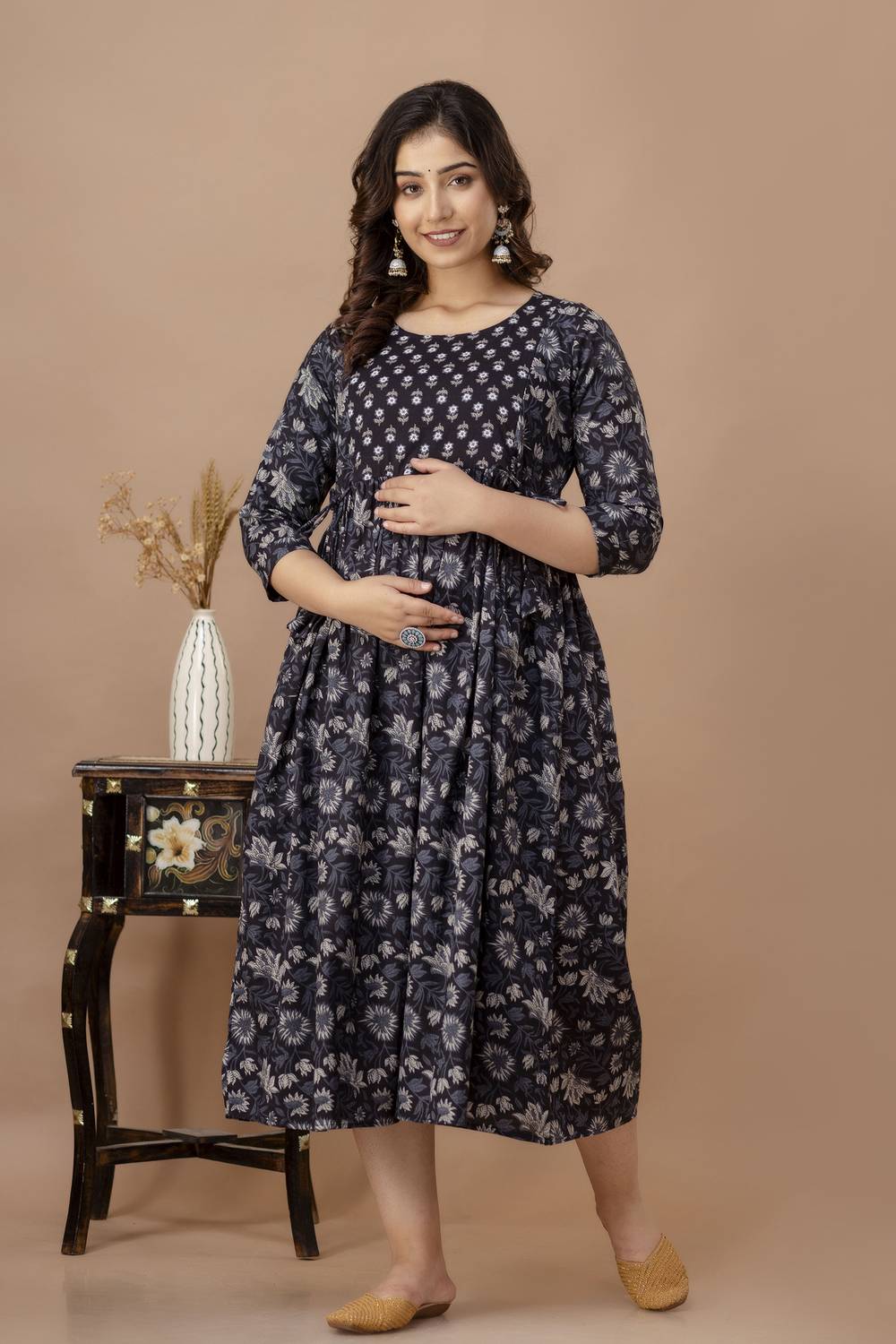 BHATRAS Women Printed Viscose Rayon Anarkali Kurta (Black)