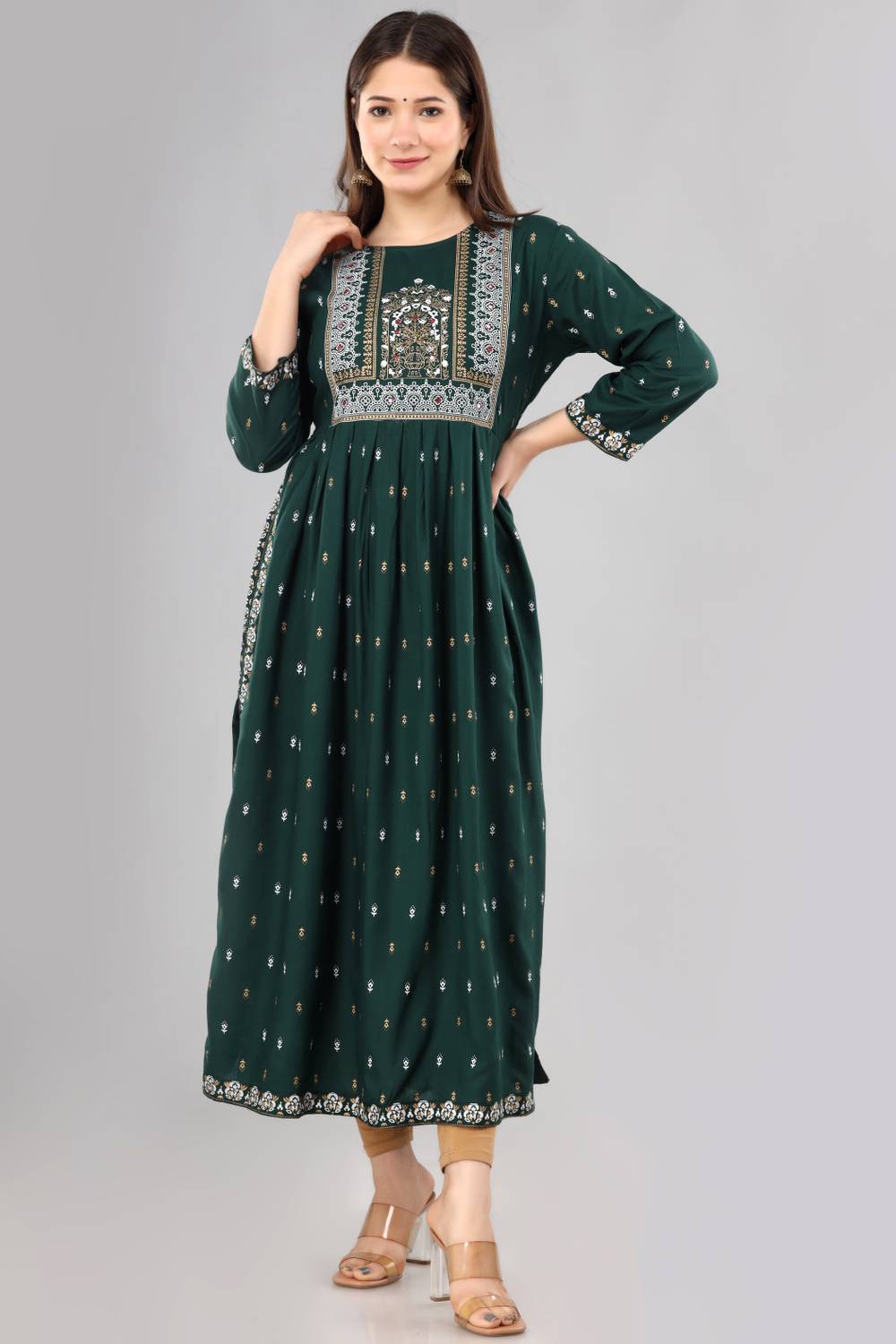 Saabhi Women Printed Viscose Rayon Flared Kurta (Green)