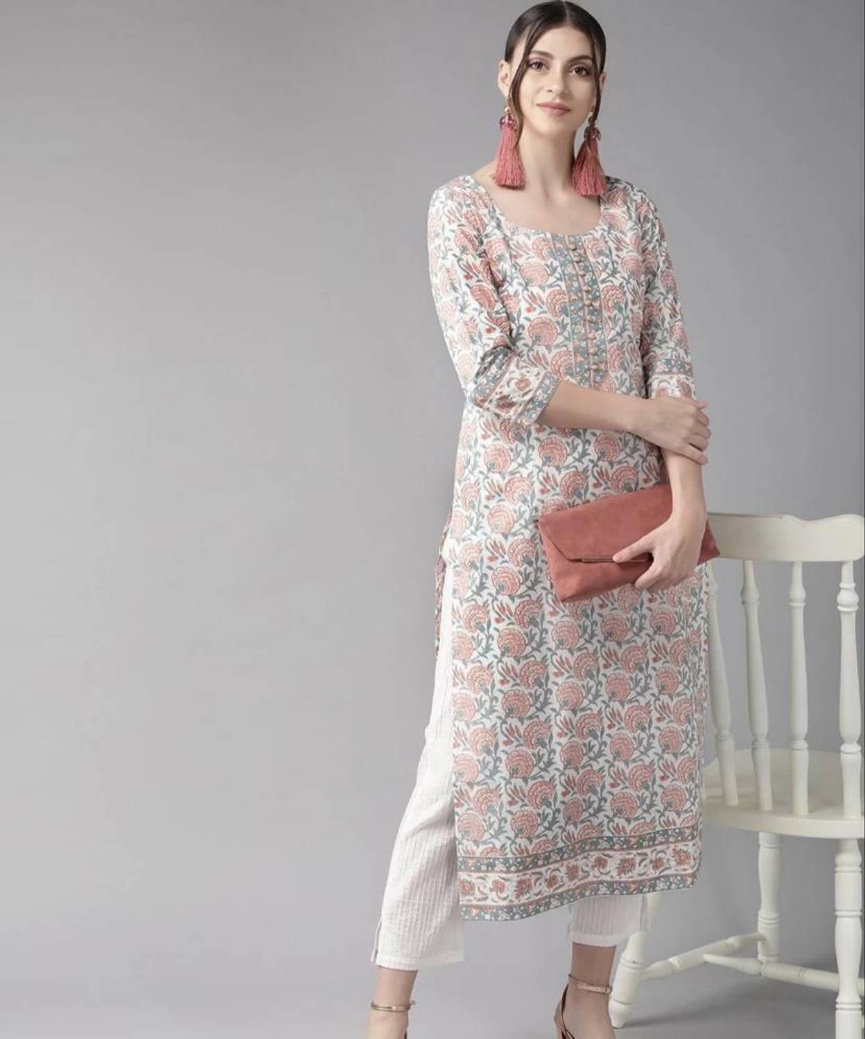 JUGNU TEXTILES Women Embroidered Viscose Rayon Straight Kurta (Wh
