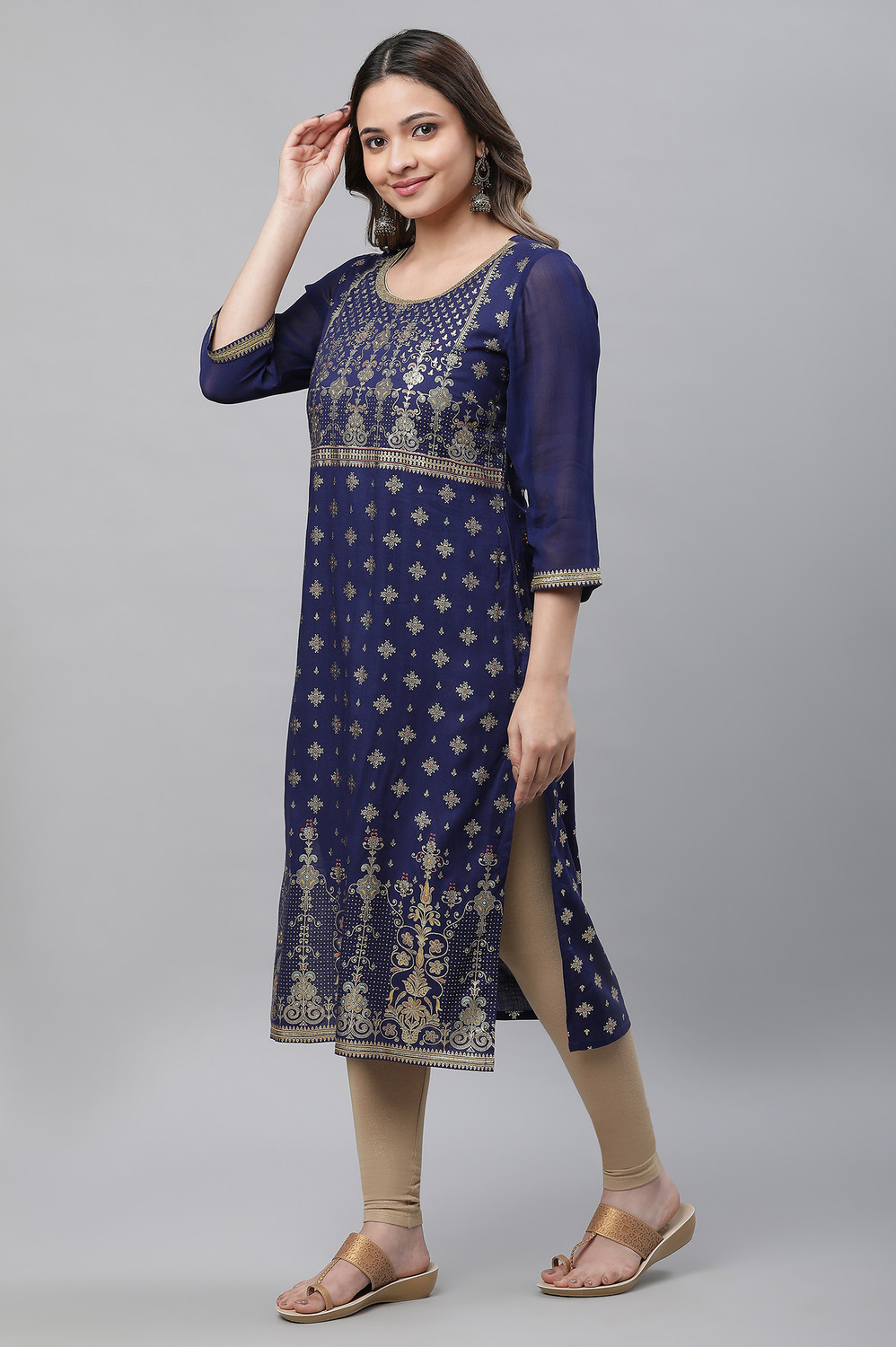 Image of Aurelia Women Floral Print Straight Kurta