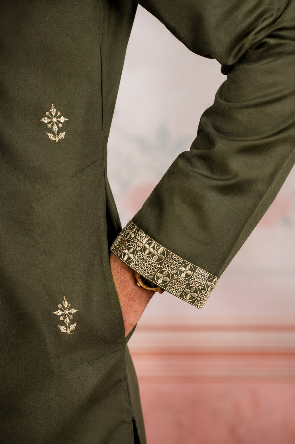 Image of Koshin Men Embroidered Straight Kurta