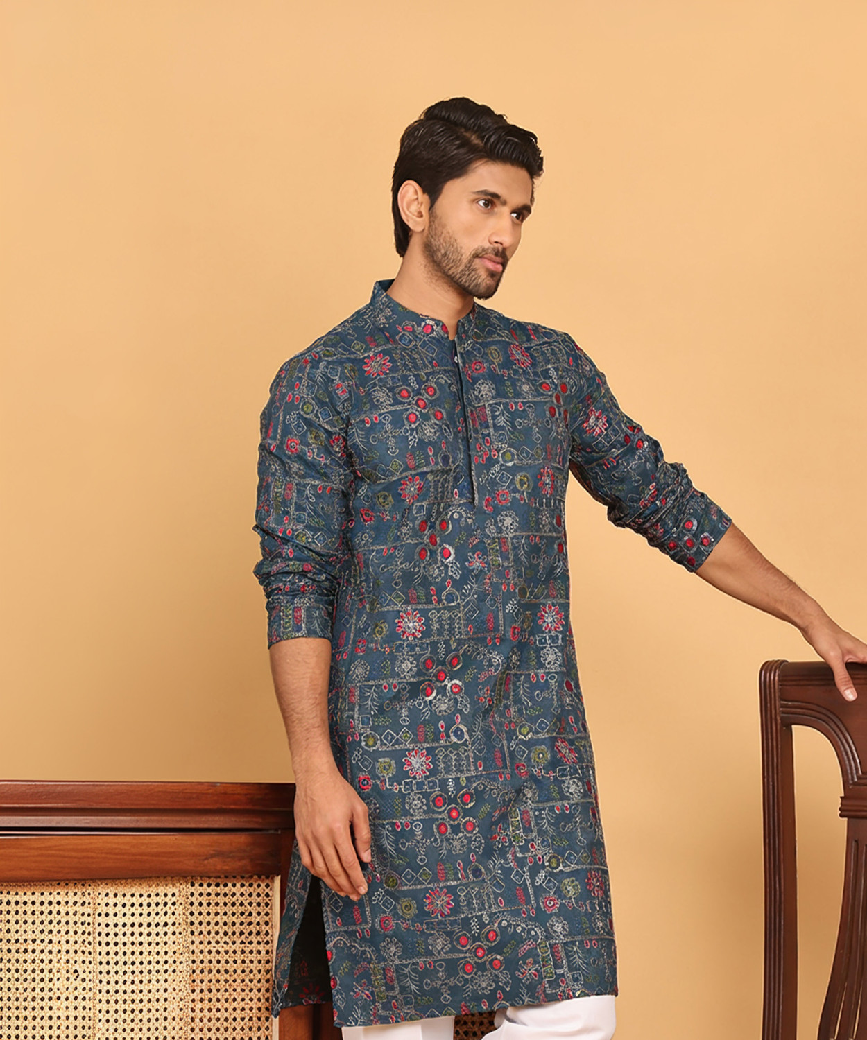 Image of Jompers Men Embroidered Straight Kurta