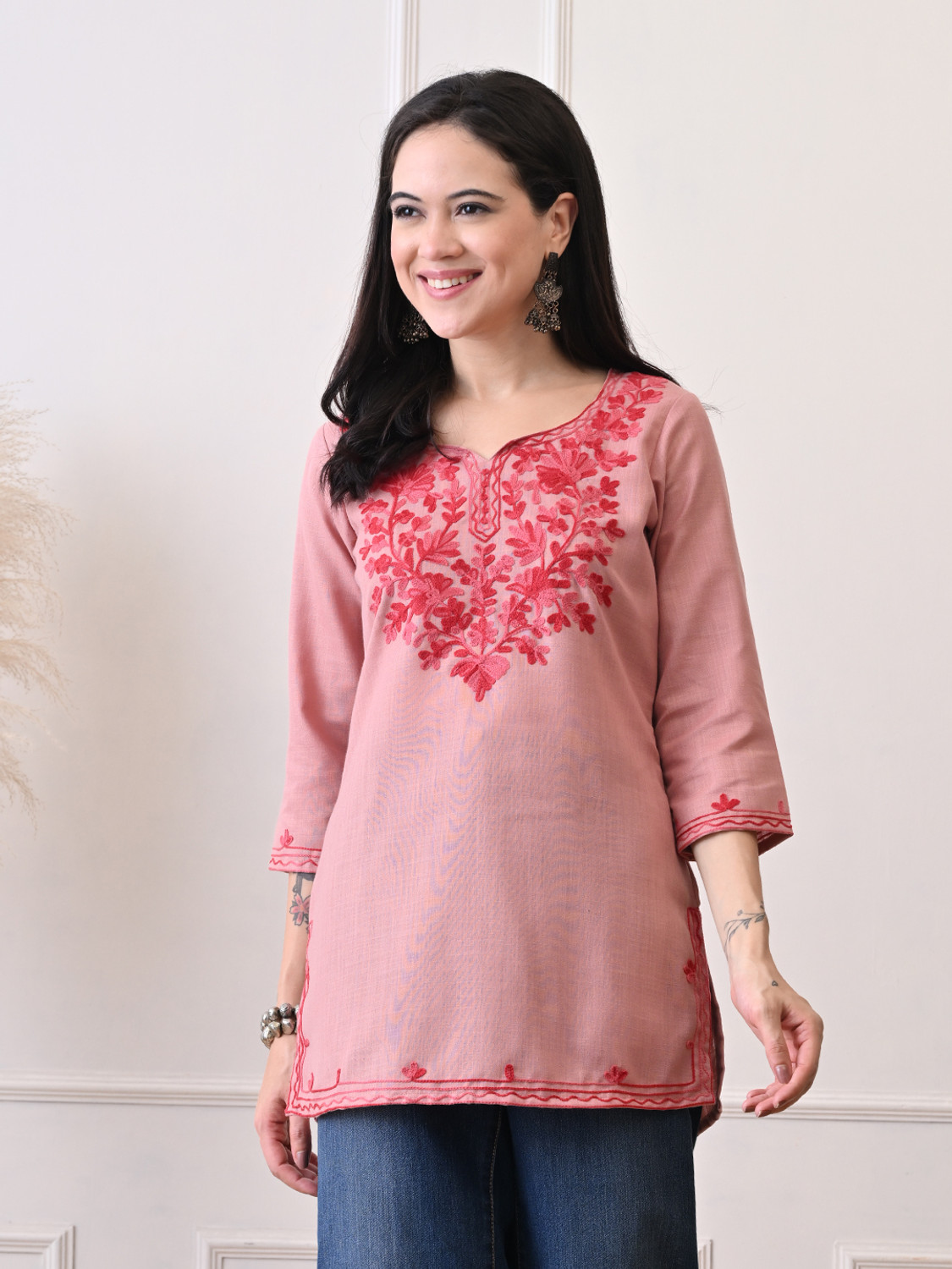 Image of Akshatani Women Embroidered Straight Kurta