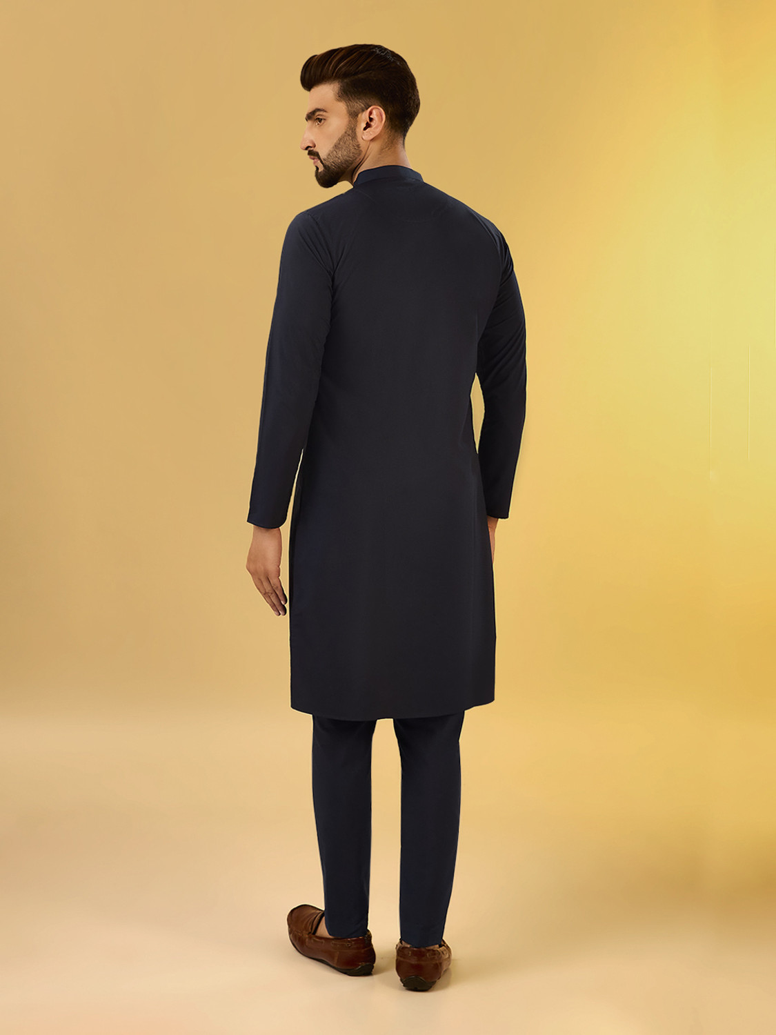 Image of Kisah Embellished Cotton Blend Straight Kurta for Men (Black)