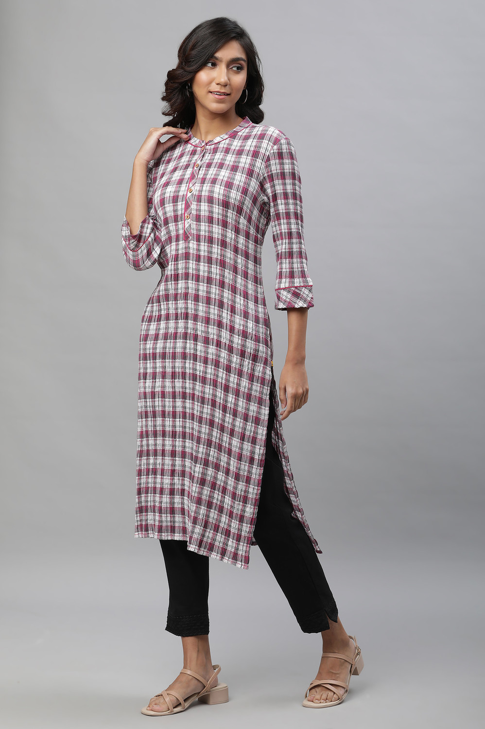 Image of Aurelia Women Checkered Straight Kurta