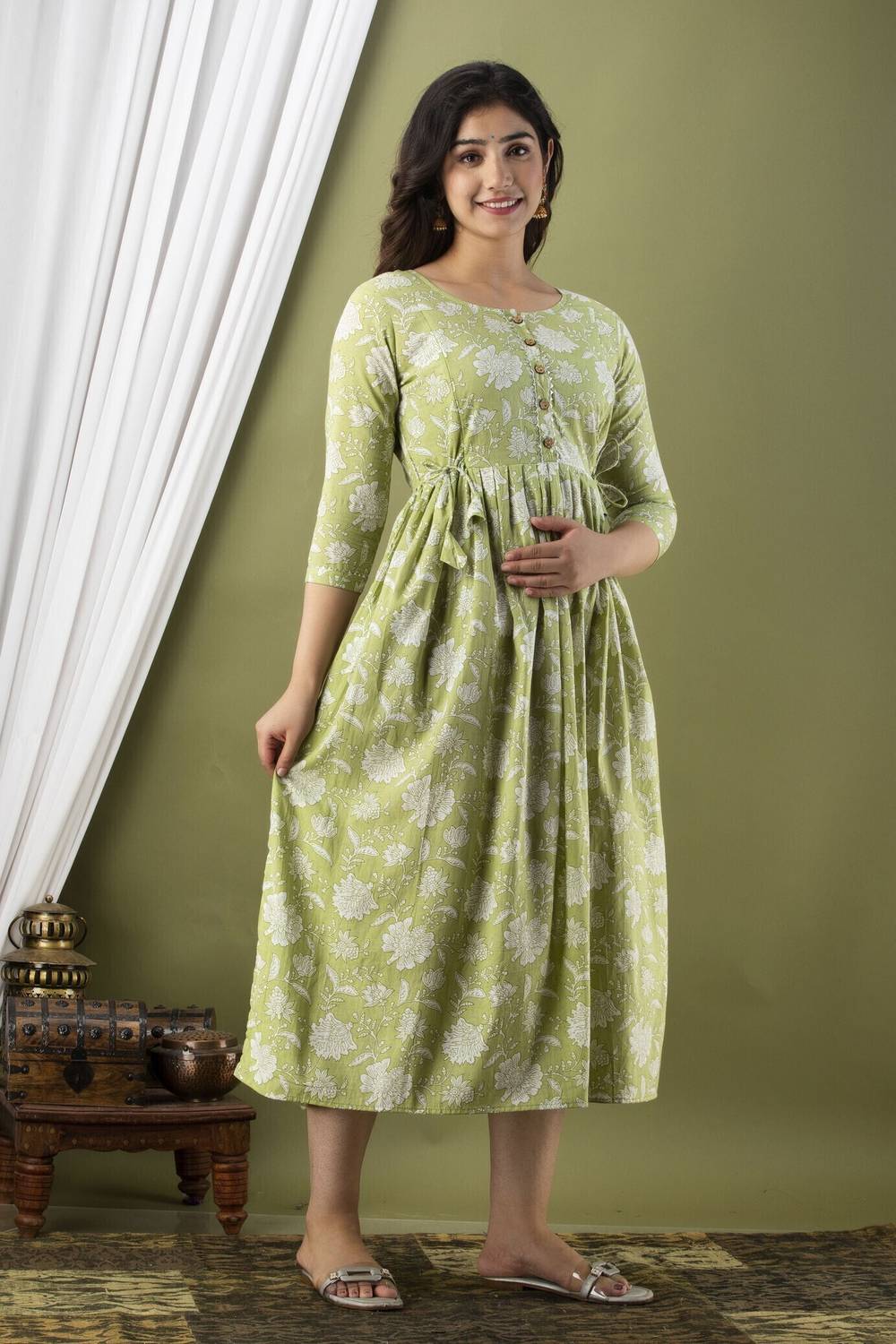 Tulsiram Women Printed Pure Cotton Anarkali Kurta (Green)