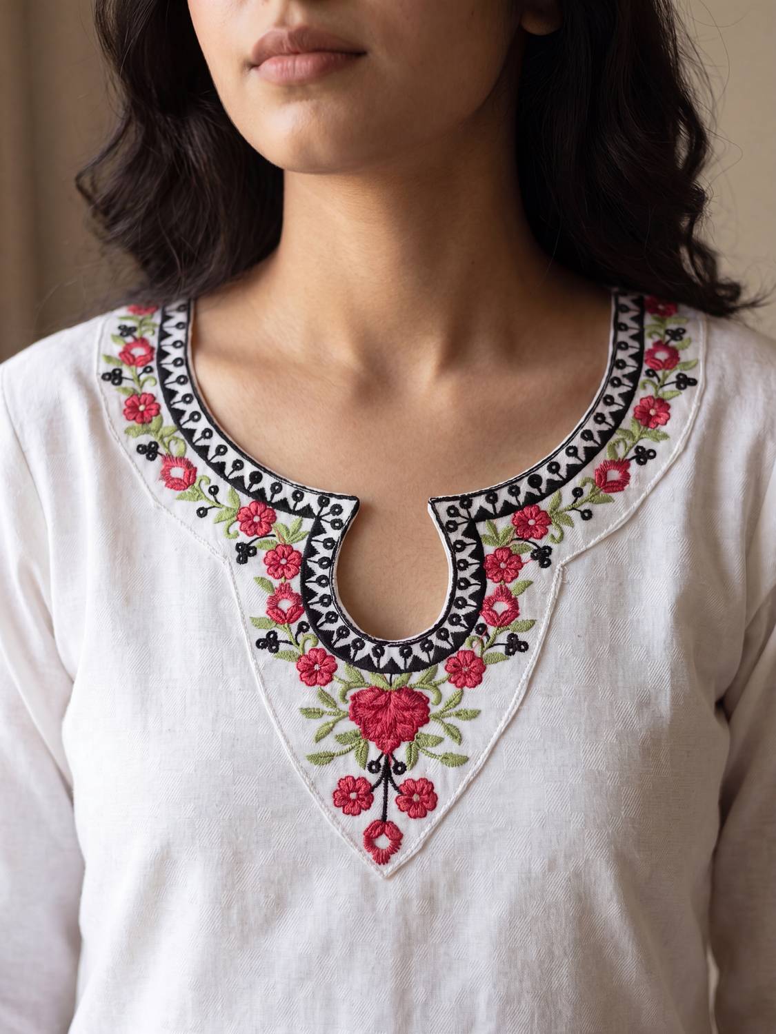 WULAMIA Women Embroidered Straight Kurta White - Image 3