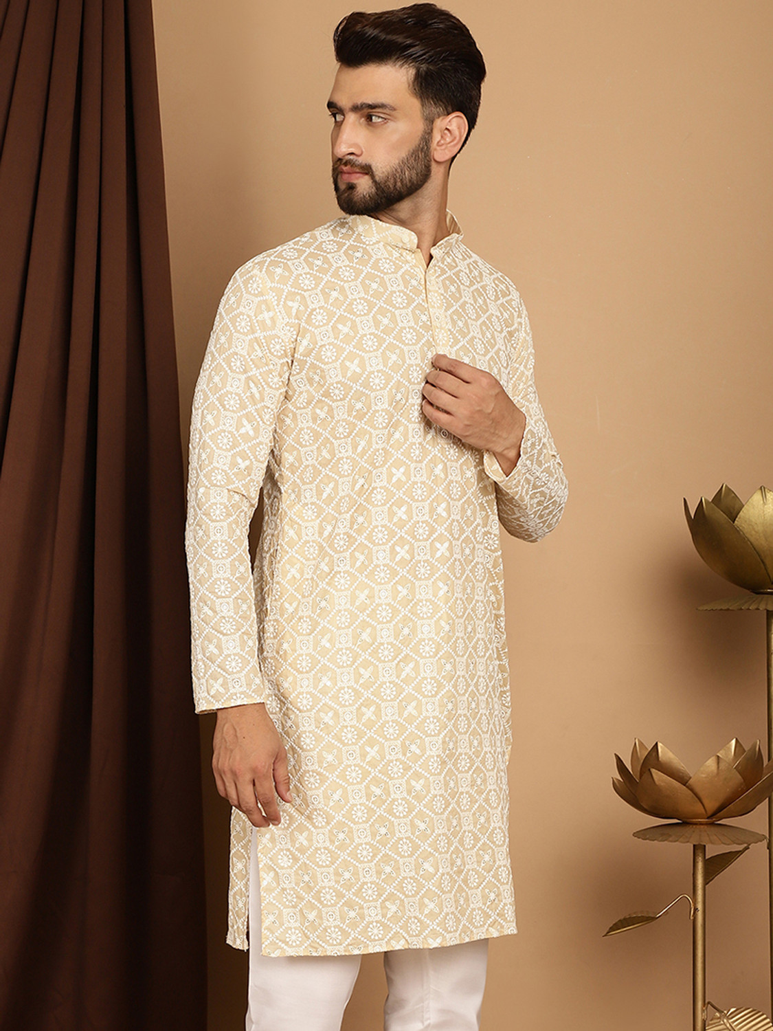 Image of SOJANYA Men Embroidered Straight Kurta